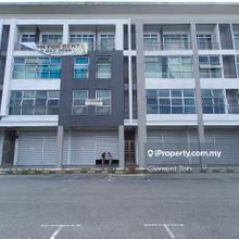 Ground Floor Shop facing Samarahan Expressway
