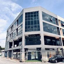 Corner Ground Floor Shop For Rent at Kayu Ara,Petaling Jaya