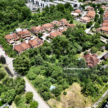 Huge Land Area. Good Area. Greenery Surrounding