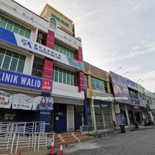 2 Lots Combine Pusat Perniagaan Zamrud 2.5 Storey Shop Lot