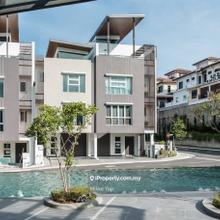 3 sty super link house at canary residence Cheras Hartamas for sale!