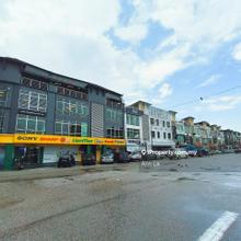 2 Adjoining Unit -With Roof Top Unit - Freehold - International Lot