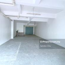 Facing main road Good for business, car workshop, storage, kitchen etc