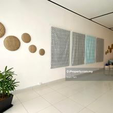 3 Tower Office for Rent 690sf