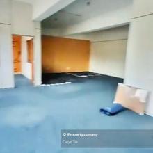 Partially furnished - With partition room & carpet