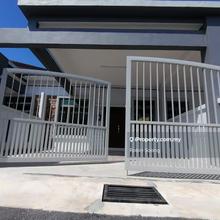 1 Storey Terrace in Bukit Katil for Rent