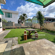 2.5 storey Semi D /Taman Emas