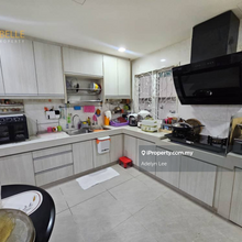 Usj 18 Intermediate Extend Huge master bedroom Subang Jaya Selangor