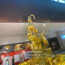 Location connect to mrt and shopping mall