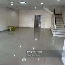3 Storey Link, Freehold, Extended