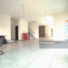 Lake Valley Avenue 4 3 Storey Bungalow, Bandar Tun Hussein Onn