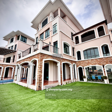 Moonlight Bay Villa (Full Sea views, Private Lift)  in Batu Ferringhi