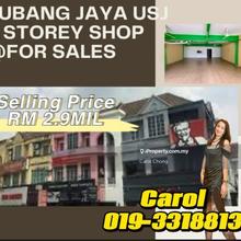 Ground Floor Shop Subang Jaya 3 Storey shop for sale