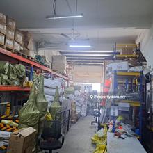 Taman Perindustrian Puchong Intermediate 1.5 Storey Factory For Rent