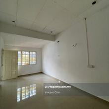 Double Storey Terrace well maintained unit to rent