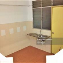 3 bedroom, 2 bathroom, Unfurnished, Walking Distance to LRT station
