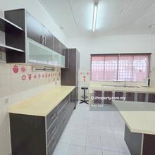 Puchong jaya, puchong, gate and guarded, well maintain unit