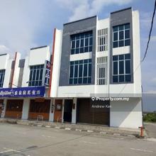 3 Storey End lot Shoplot in Kampar For Sale