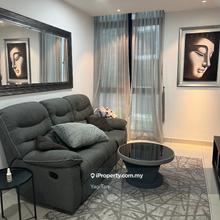 Middle floor unit with renovation
