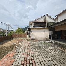 Corner Lot vit Big Land 
