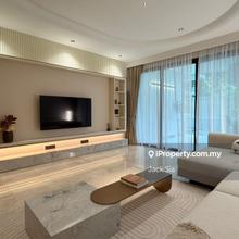 Big Layout unit in Embassy Row