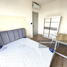 Fully Furnished Middle Room, Ready to Move In! Link Bridge MRT & Mall