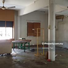 Ground Floor Sri Damansara apartment