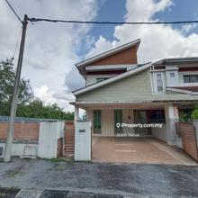 Corner Semi -D Double Storey house Ipoh Lahat mines 