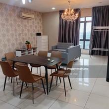 Corner luxury condo - 4 rooms 