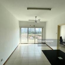 Well Maintain Renovated Freehold P/Furnished Mid Floor Nice View
