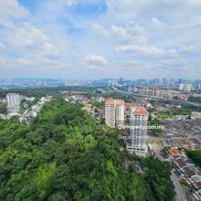 Brand New Condo, Prime Location, Short Walk to Mid Valley
