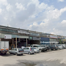 Batu Caves Limited 1.5 Storey Link Factory for Sale 