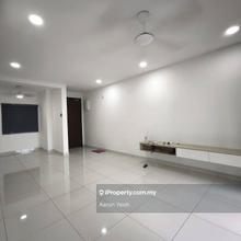 Reallimitunit Paraiso Residence 3room2toilet2carpark  Full furnitur