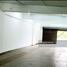 Call for options great location, next to LRT to 1utama/Klang