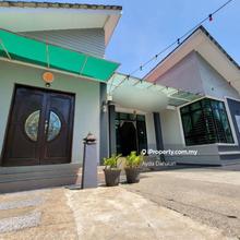 Fully Furnished Villa Resort dengan Swimming Pool @Wakaf Bharu