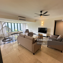 Renovated unit, fully furnished 