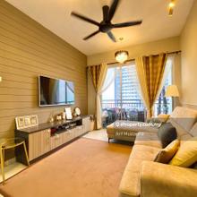 Fully renovated unit! Beautifully done! Freehold w 2 Parking! Pm now!