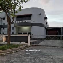 1.5 Storey Semi-D Factory,Good Condition, Light to Heavy Industry Use