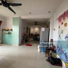 Spacious Plaza Serdang Raya condo with big garden site in Serdang
