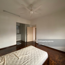 Kelana Puteri partial furnished unit for rent
