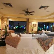 Duplex penthouse with large balconies and stunning views