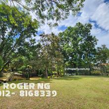 Corner Lake View Bungalow land 
