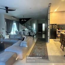 Not Cluster, fully renovated and extended with swimming pool