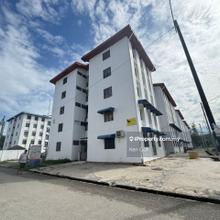 Pelangi 3 Rooms Flat near  Autocity for Rent rm850