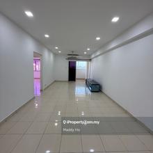 Koi Legian Condominium, Puchong Taman Kinrara!! Below Market Price!! 