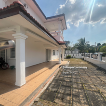 Prima Saujana 2sty Corner house for Rent