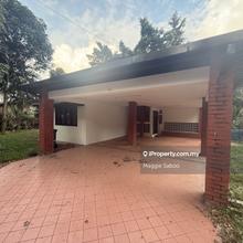 2 1/2 Sty Bungalow With Partially Furnished