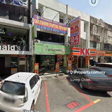 3 Storey Shop