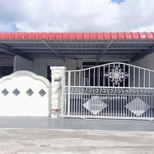 Nice House In Bedong