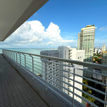 High-Floor Seaview and cityview renovated unit 
